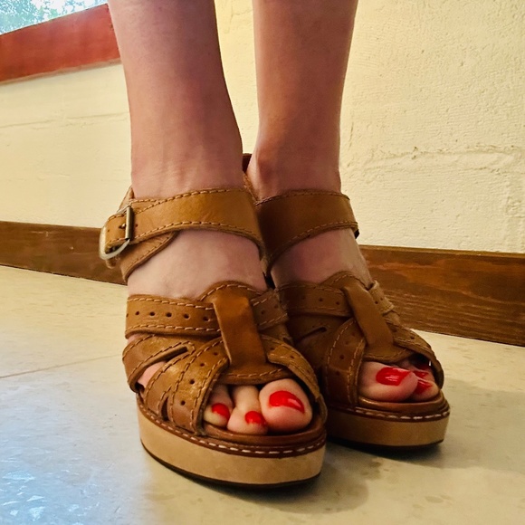 Chloe platform sandals - Picture 8 of 8